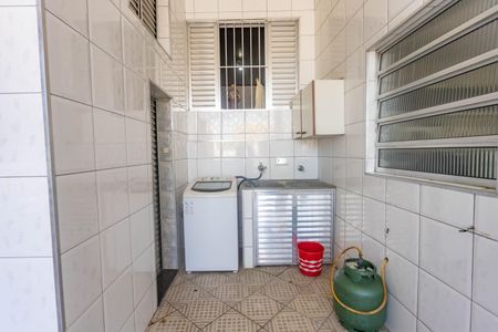 Casa à venda com 133m², 2 quartos e 2 vagas Casa à venda com 133m², 2 quartos e 2 vagasÁrea de serviço