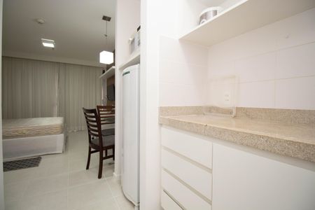 Studio para alugar com 27m², 1 quarto e 1 vaga Studio para alugar com 27m², 1 quarto e 1 vagaCozinha