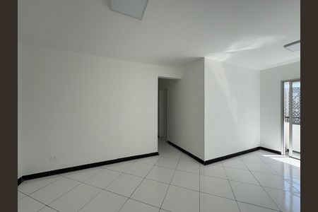 Sala de apartamento para alugar com 3 quartos, 81m² em Moinho Velho, São Paulo