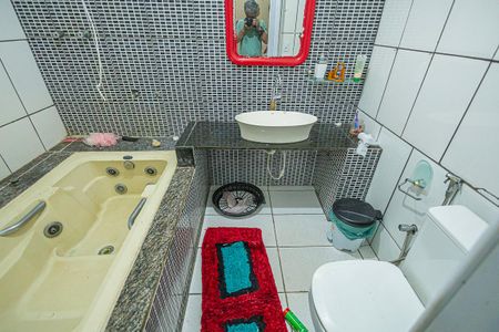 Casa para alugar com 470m², 5 quartos e 2 vagassuite