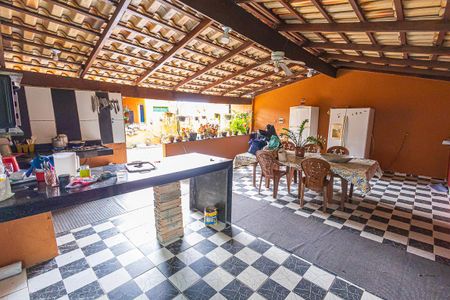 Casa para alugar com 470m², 5 quartos e 2 vagascozinha