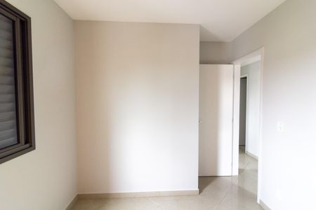 Apartamento para alugar com 81m², 3 quartos e 2 vagasQuarto 2
