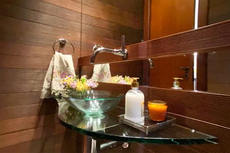 Casa à venda com 550m², 5 quartos e 4 vagasLavabo da Sala