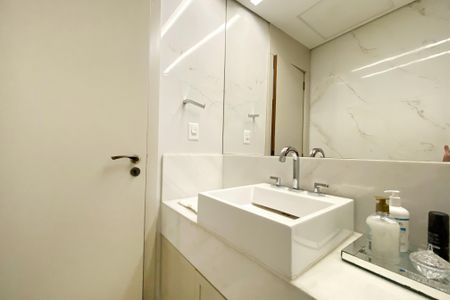 Casa à venda com 550m², 5 quartos e 4 vagasLavabo