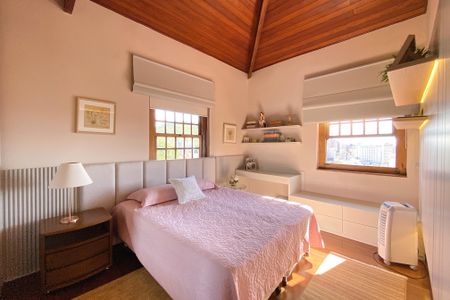Casa à venda com 550m², 5 quartos e 4 vagasSemisuite 2