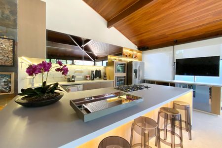 Casa à venda com 550m², 5 quartos e 4 vagasEspaço Gourmet