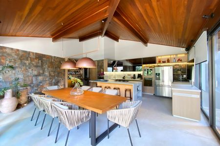 Casa à venda com 550m², 5 quartos e 4 vagasEspaço Gourmet