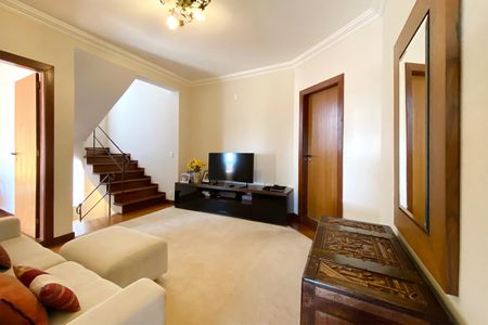 Casa à venda com 550m², 5 quartos e 4 vagasHall da Escada
