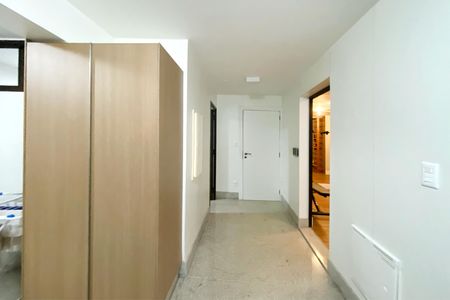 Casa à venda com 550m², 5 quartos e 4 vagasÁrea de Serviço