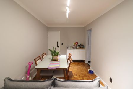 Sala de apartamento para alugar com 3 quartos, 65m² em Iapi, Osasco