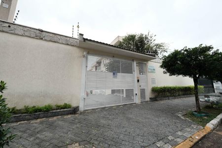 Casa de condomínio à venda com 130m², 3 quartos e 2 vagasFachada