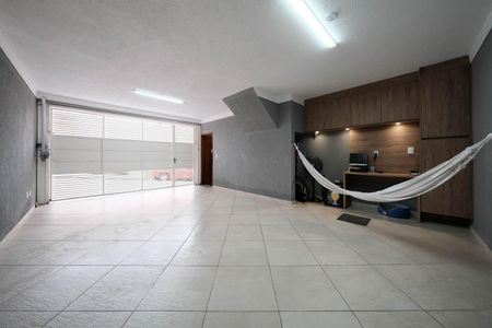 Casa de condomínio à venda com 130m², 3 quartos e 2 vagasGaragem