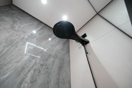 Casa de condomínio à venda com 130m², 3 quartos e 2 vagasBanheiro