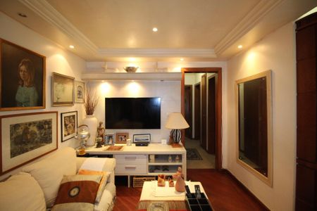 Sala de apartamento à venda com 3 quartos, 90m² em Chácara das Pedras, Porto Alegre