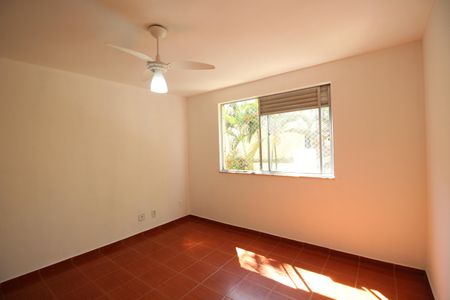 Sala de apartamento à venda com 3 quartos, 60m² em Jacarepaguá, Rio de Janeiro