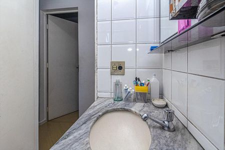 Apartamento à venda com 62m², 3 quartos e 1 vagabanheiro social_4