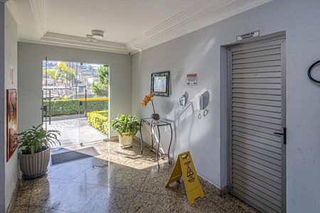 Apartamento à venda com 62m², 3 quartos e 1 vagahall de entrada_2