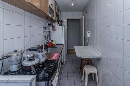 Apartamento à venda com 62m², 3 quartos e 1 vagacozinha e área de serviço compartilhadas_5