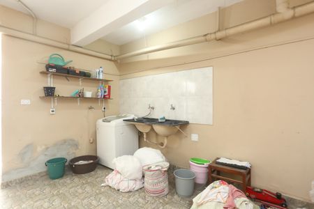 Casa para alugar com 200m², 2 quartos e 1 vaga Casa para alugar com 200m², 2 quartos e 1 vagaÁrea de Serviço