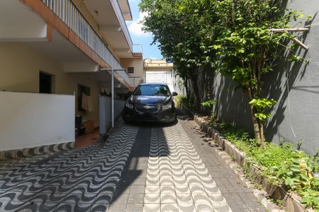 Casa para alugar com 200m², 2 quartos e 1 vaga Casa para alugar com 200m², 2 quartos e 1 vagaEntrada