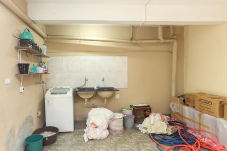 Casa para alugar com 200m², 2 quartos e 1 vaga Casa para alugar com 200m², 2 quartos e 1 vagaÁrea de Serviço