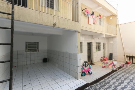 Casa para alugar com 200m², 2 quartos e 1 vaga Casa para alugar com 200m², 2 quartos e 1 vagaÁrea Externa
