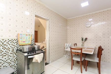 Casa para alugar com 200m², 2 quartos e 1 vaga Casa para alugar com 200m², 2 quartos e 1 vagaCozinha