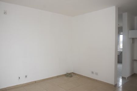 Apartamento para alugar com 2 quartos, 50m² em Jardim Dom Jose, Embu das Artes