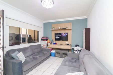 Casa à venda com 100m², 2 quartos e 2 vagasSala