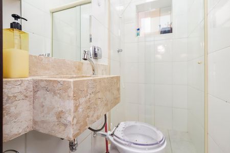 Casa à venda com 100m², 2 quartos e 2 vagasBanheiro 2