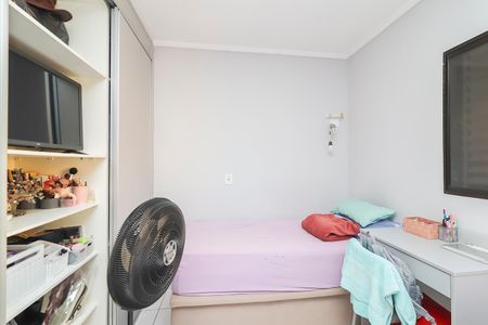 Casa à venda com 100m², 2 quartos e 2 vagasQuarto 2