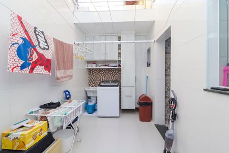Casa à venda com 100m², 2 quartos e 2 vagasÁrea de Serviço