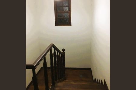 Corredor de casa para alugar com 4 quartos, 360m² em Cinquentenario, Belo Horizonte