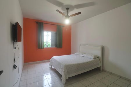 Quarto de apartamento para alugar com 1 quarto, 74m² em Jardim Praiano, Guarujá