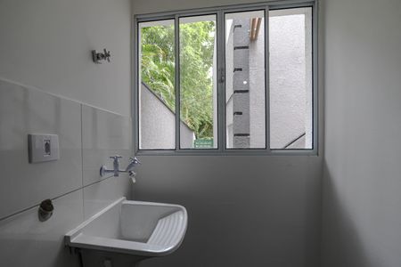 Área de Serviço de apartamento para alugar com 1 quarto, 36m² em Jardim Aracy, Mogi das Cruzes