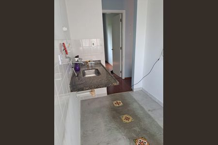 Cozinha de apartamento para alugar com 2 quartos, 50m² em Parque Terra Nova II, São Bernardo do Campo