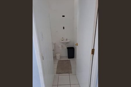 Banheiro de apartamento para alugar com 2 quartos, 50m² em Parque Terra Nova II, São Bernardo do Campo