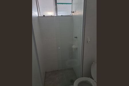 Banheiro de apartamento para alugar com 2 quartos, 50m² em Parque Terra Nova II, São Bernardo do Campo