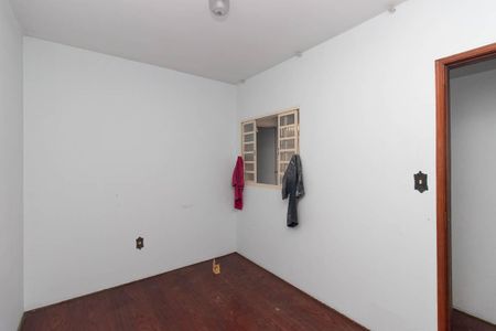 Casa à venda com 240m², 6 quartos e 2 vagasQuarto 2