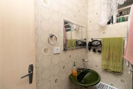 Casa à venda com 240m², 6 quartos e 2 vagasBanheiro Casa 2