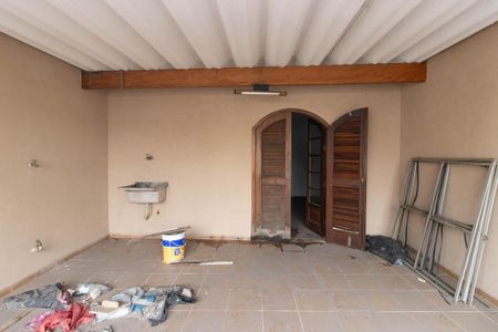 Casa à venda com 240m², 6 quartos e 2 vagasVaranda