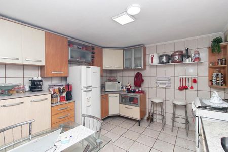 Casa à venda com 240m², 6 quartos e 2 vagasCozinha Casa 2