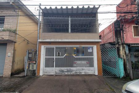 Casa à venda com 240m², 6 quartos e 2 vagasFachada