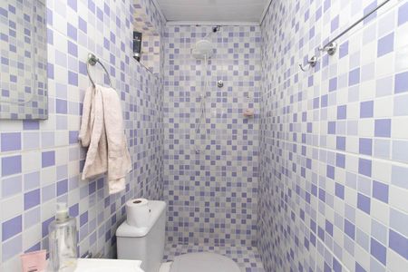 Casa à venda com 240m², 6 quartos e 2 vagasBanheiro da Suíte Casa 2