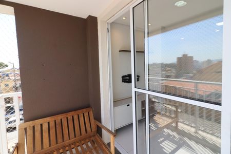 Sala de apartamento para alugar com 2 quartos, 58m² em Quitaúna, Osasco