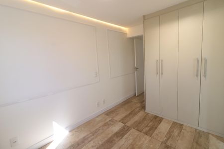 Suíte 1 de apartamento para alugar com 2 quartos, 58m² em Quitaúna, Osasco