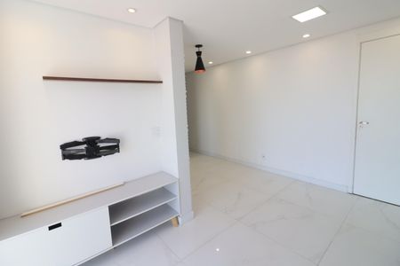 Sala de apartamento para alugar com 2 quartos, 58m² em Quitaúna, Osasco