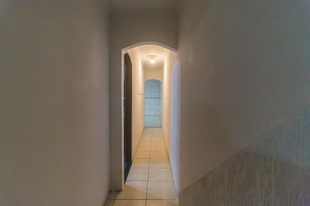 Corredor de casa para alugar com 2 quartos, 123m² em Calmon Viana, Poá