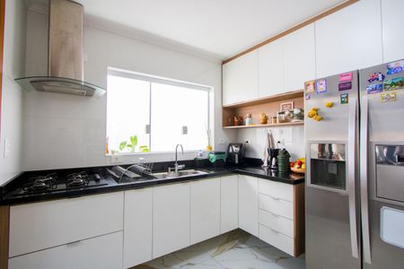 Apartamento à venda com 205m², 3 quartos e 2 vagasCozinha