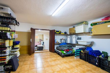 Apartamento à venda com 205m², 3 quartos e 2 vagasPorão